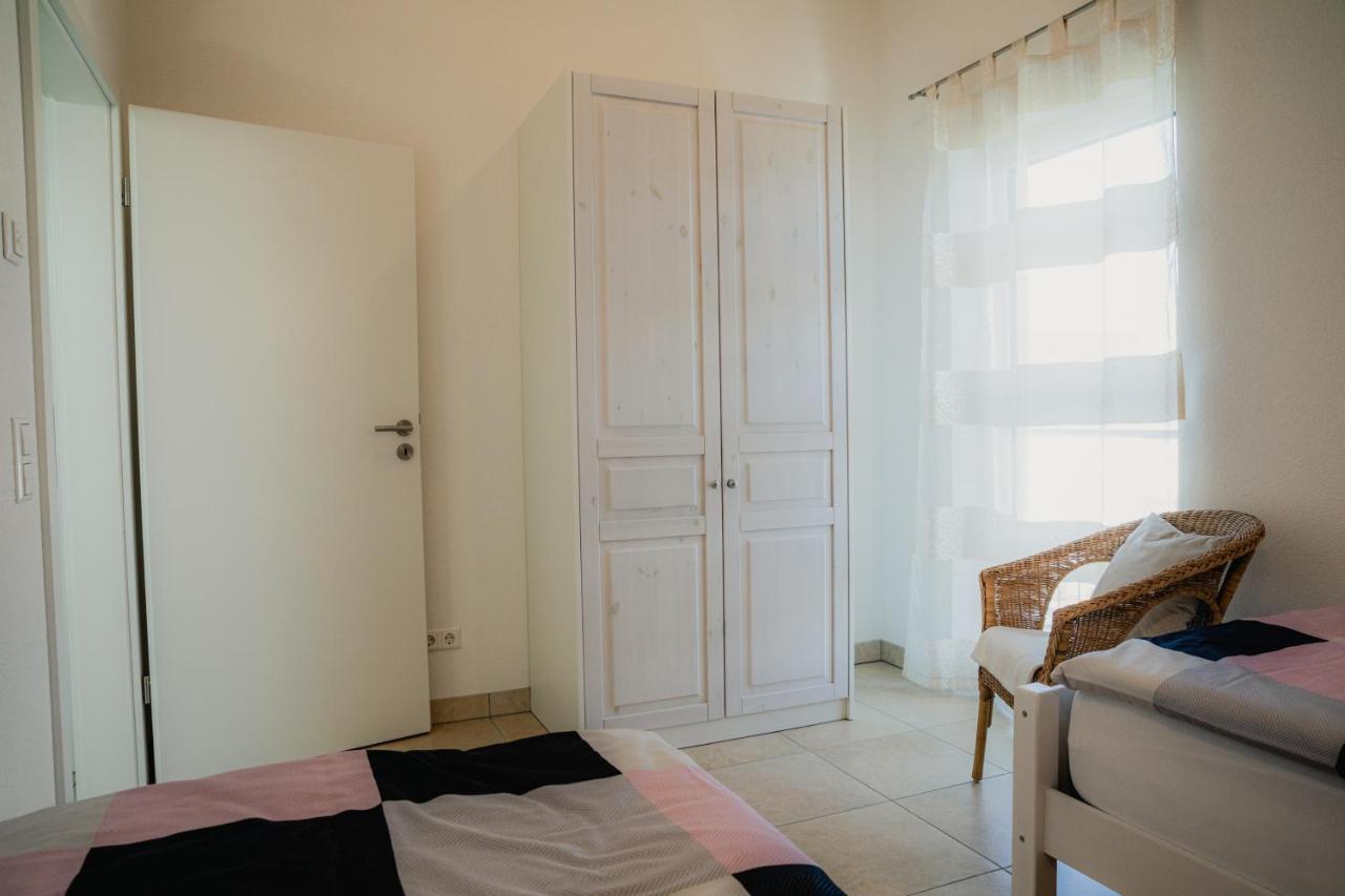 Ferienwohnung Am Zeppelin Hangar FDH 외부 사진