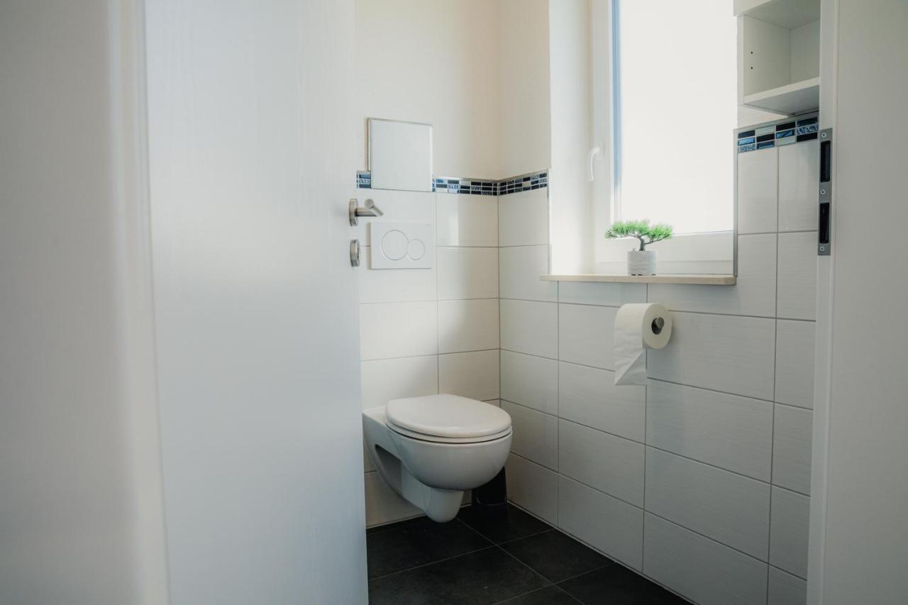 Ferienwohnung Am Zeppelin Hangar FDH 외부 사진