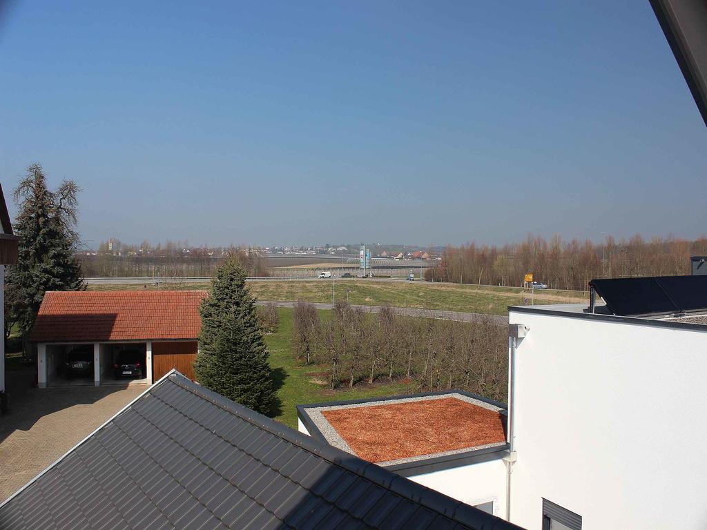 Ferienwohnung Am Zeppelin Hangar FDH 외부 사진