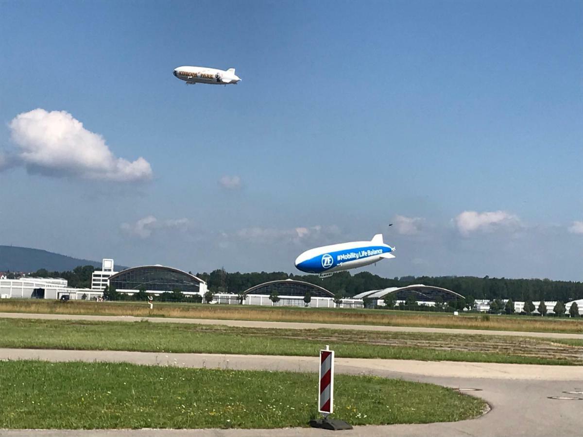 Ferienwohnung Am Zeppelin Hangar FDH 외부 사진